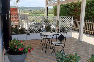 Vieste due persone L Mattei 300m dal mare