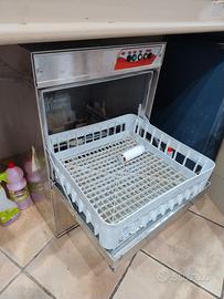 lavastoviglie bar
