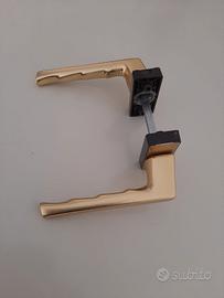 Maniglia per porta in alluminio 