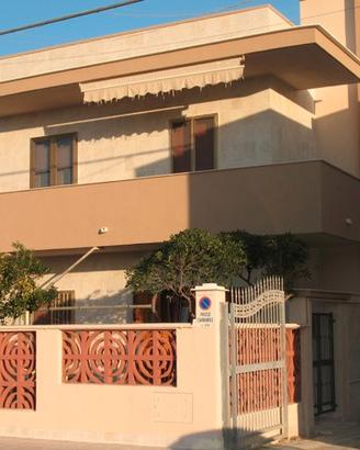 Casa con giardino a 250 m. dal Mare
