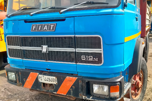 Fiat 619 N1 con ribaltabile trilaterale