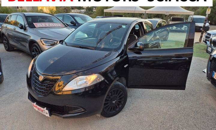 Lancia Ypsilon 1.2 69 CV 5p UNICOPROPRI