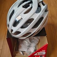 casco ciclismo Lazer Blade+ con cover aeroshell