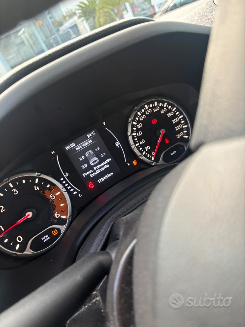 Jeep Renegade 2018 photo 5