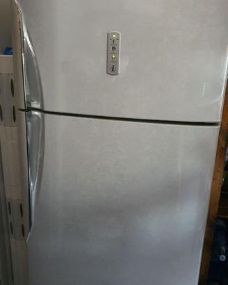 Frigorifero Samsung RT52EARG