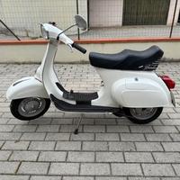 Vespa Primavera 125