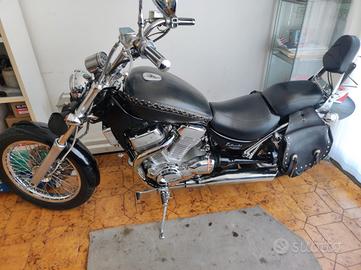 Suzuki Intruder 1400