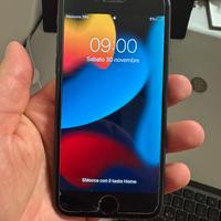 IPhone 7 Nero 32 GB con scatola e cover