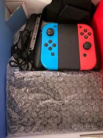 Nintendo Switch completa  + gioco super Mario