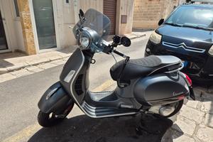 vespa 300 sport
