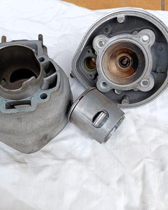 Aprilia SR 50 con motore piaggio