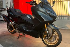 Tmax 560 tech max 2022