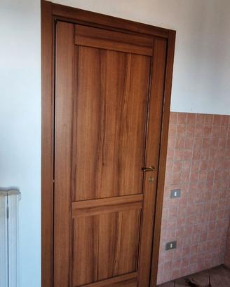 PORTA IN LEGNO PER INTERNI