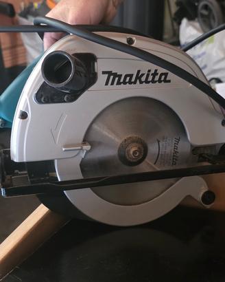 Sega circolare Makita MOD. 5704R
