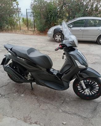 Piaggio Beverly 300