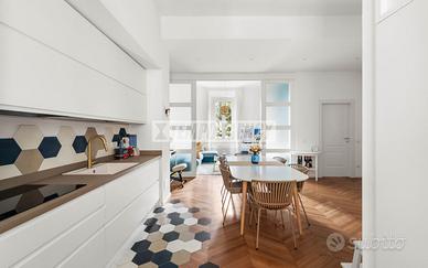 TRILOCALE RISTRUTTURATO CON FINITURE DI PREGIO