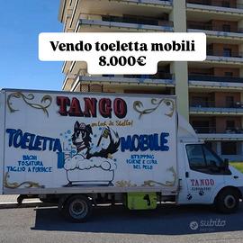 Furgone toeletta mobile