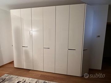 Poliform Armadio 6 ante frontali e 2 angolari