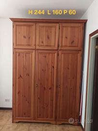 Armadio artigianale in legno