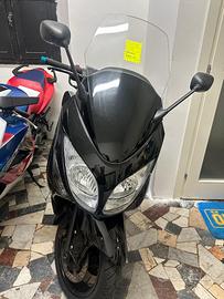 Yamaha tmax 500