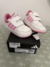 Stock Scarpe Bambina 22 paia