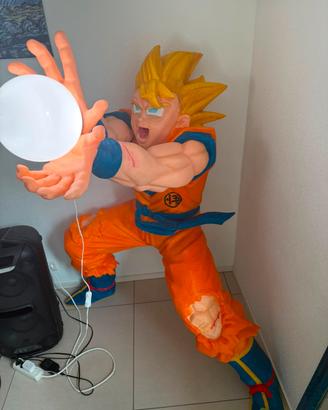 Statua GOKU Scala 1:1 Dipinta a Mano in ABS