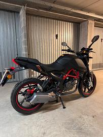 GRS 125 Black Edition