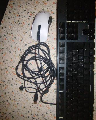 Mouse e Tastiera Trust GXT