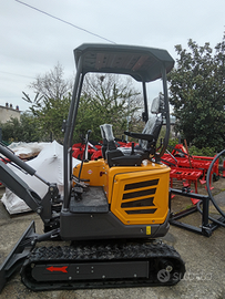 Escavatore nuovo toros te 20