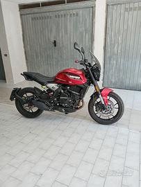 Moto Morini seiemezzo STR
