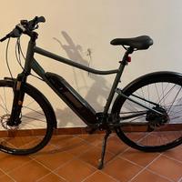 Bici trekking elettrica a pedalata assistita XL