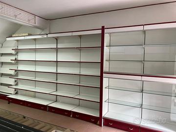 arredamento attività commerciale