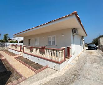 Villetta singola, 10 posti letto,130metri dal mare