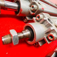 Univer k2000400250M pistone ad aria