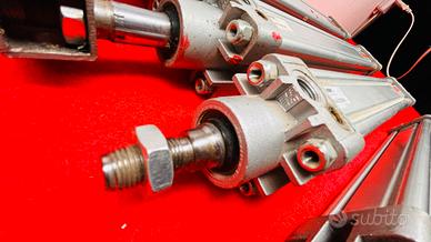 Univer k2000400250M pistone ad aria