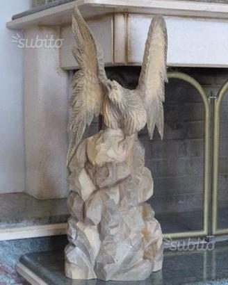 Statua Aquila Reale scolpita in legno di Tiglio