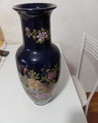 vaso in ceramica decorato 