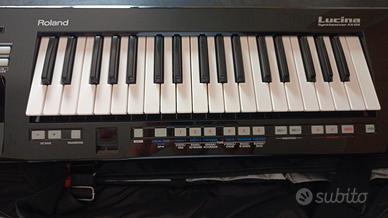 sintetizzatore keytar Roland Lucina AX-09