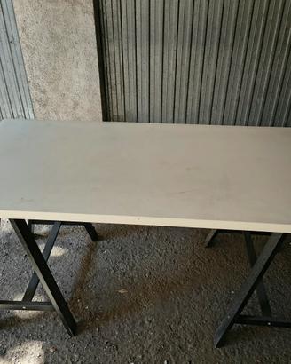 tavolo bianco