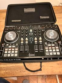 Traktor Kontrol S4 MK2