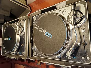 Coppia di piatti STANTON T‑120C per DJ