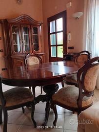 Tavolo in radica di noce con 4 sedie 