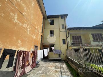 CASA SEMINDIPENDENTE A CASAZZA