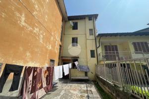 CASA SEMINDIPENDENTE A CASAZZA