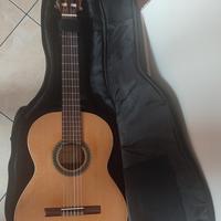 chitarra classica Alhambra 4/4 