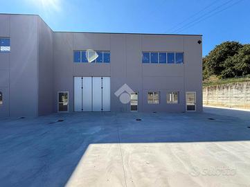 CAPANNONE A SOIANO DEL LAGO