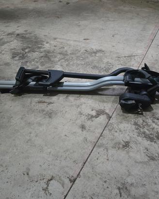 Portabici da tettino auto Thule