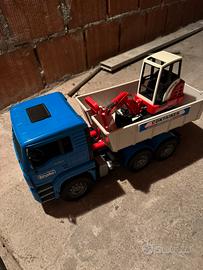 Camion scarrabile Bruder mini escavatore