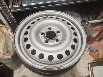 Cerchi ferro 15 Ford transit comnect