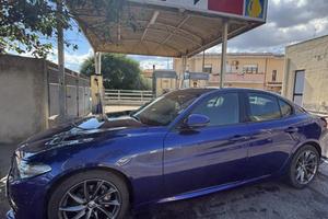 Alfa Giulia 2.2 jtd 160 cv Automatica